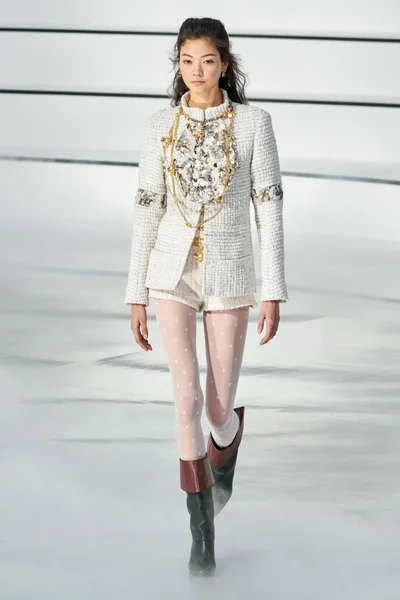 Look 53